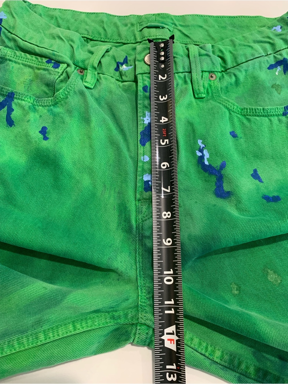 Good American Good 90s Tie-Dye Green Painted Artistic Jeans HEMMED 26”, 10 / 30 - Picture 9 of 11